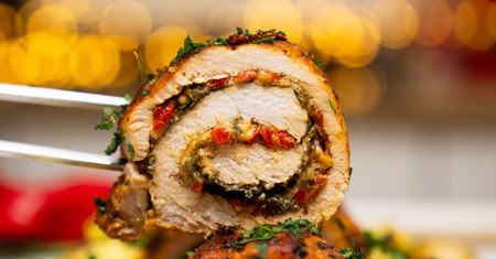 Ta obłędna rolada schabowa z ziemniaczanymi łódeczkami smakuje jak z najlepszej restauracji