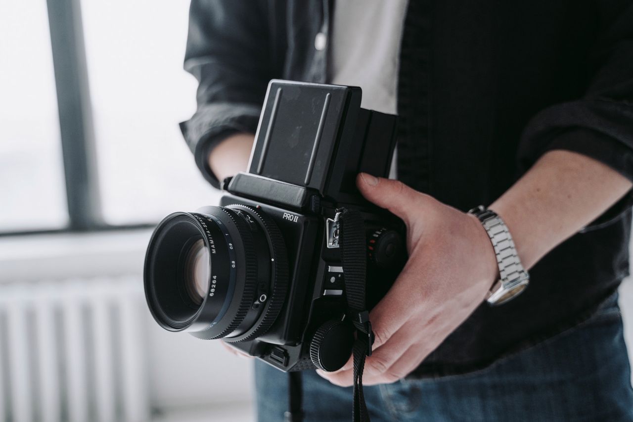 Jak działa aparat analogowy? Poradnik dla początkujących