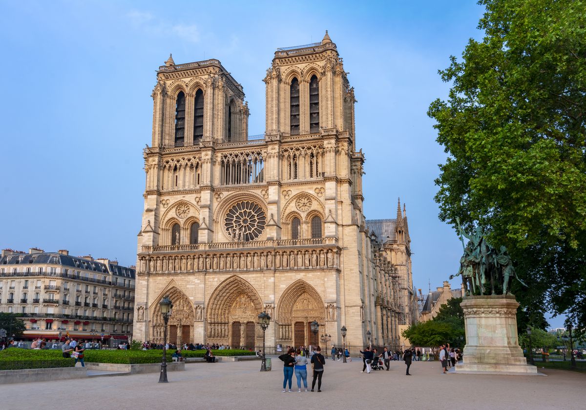 Katedra jest obowiązkowym punktem na turystycznej mapie Paryża