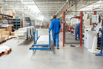 Polski gigant zwolnił już 2 tysiące osób. Możliwa zmiana właściciela