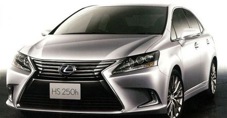 Lexus HS 250h – lifting po wycofaniu ze sprzedaży w USA