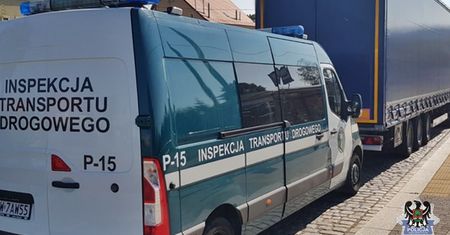 Zgorzelec. Służby udaremniły nielegalny transport 46 ton odpadów. Ciężarówki jechały z Francji i Niemiec