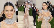 Gala MET 2021. Kendall Jenner błyszczy w kreacji Givenchy inspirowanej Audrey Hepburn (ZDJĘCIA)