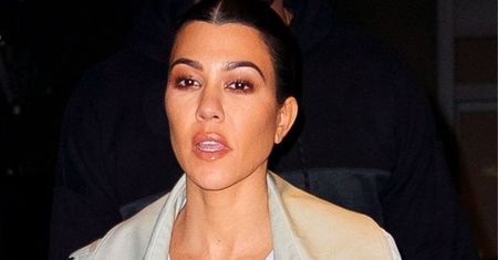 Fani WYŚMIALI jedzenie na ślubie Kourtney Kardashian i Travisa Barkera: "Najsmutniejsza rzecz, jaką widziałam"