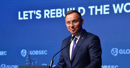 "Ma kłopoty z myśleniem". Dobitna reakcja Włodzimierza Cimoszewicza na słowa Andrzeja Dudy