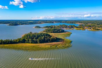 72 zł za lot z Polski. Nieoczywisty kierunek zyskuje na popularności