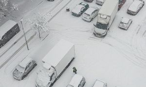 Zimowe obowiązki kierowców. Można dostać 500 zł mandatu