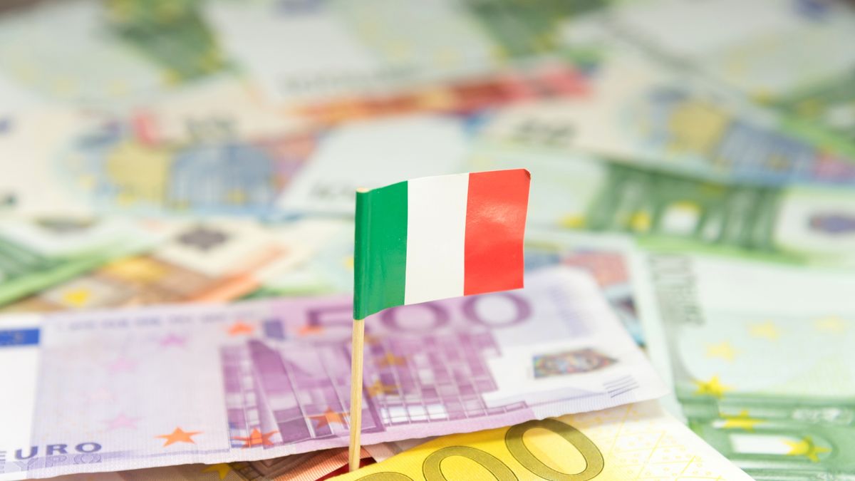 Italian flag and money
Banknotes and the flag of Italy
Stadtratte
Consumerism, European Union Currency, Making Money, Savings, Pension, Tax, Inflation, European Central Bank, Wages, Paper Currency, Currency, Loss, Business, Finance, Italy, National Flag, Flag, Gross Domestic Product, Zahlungsmittel, Finanzkrise, Steuerlast, Lebenshaltungskosten, Eurokrise, Crisis, Erspartes