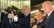 Macierewicz bawi się karabinem maszynowym na spotkaniu z ministrem obrony narodowej Chorwacji (FOTO)