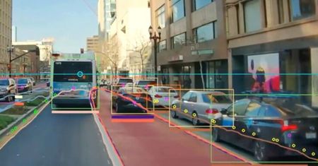 Inteligentne autobusy patrolują ulice Los Angeles. Po co?