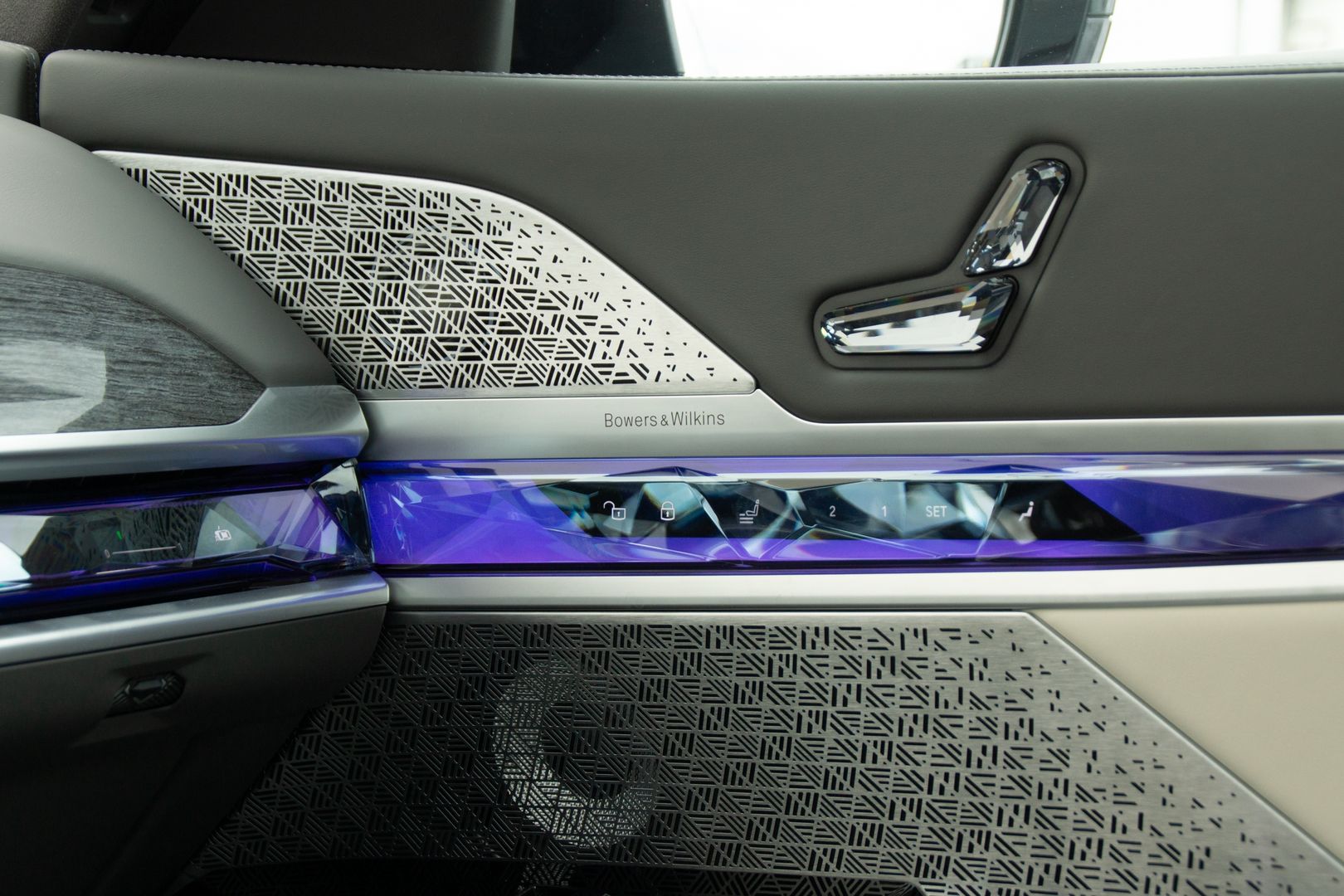 BMW M760e xDrive