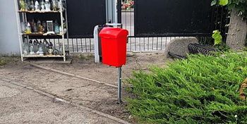 Widzisz taki pojemnik na cmentarzu? Wiele osób nie wie, do czego służy
