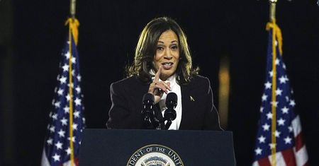 Kamala Harris o motywacji Trumpa po ataku na Wenezuelę