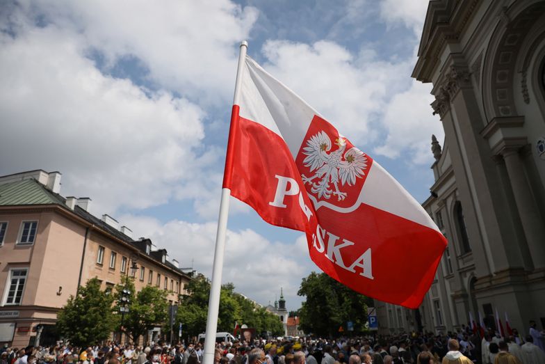 Do Polski przez pierwsze 4 miesiące tego roku napłynęło więcej inwestycji zagranicznych niż rok temu w takim samym okresie