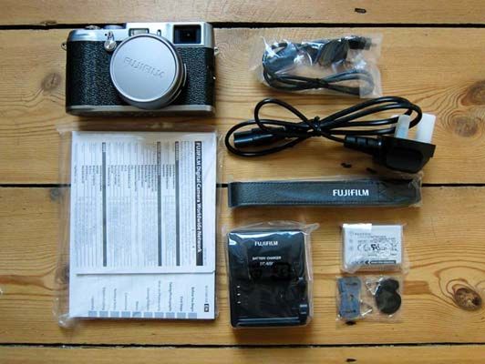 Fujifilm X100 niebawem popłynie do Europy