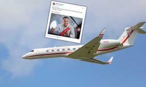 Prezydent podpisał ustawy paliwowe w samolocie. Opublikowali zdjęcie