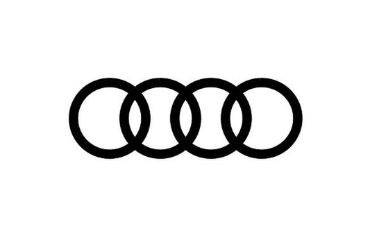 Mity o samochodach elektrycznych – czy naprawdę są drogie i mają mały zasięg?