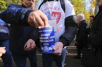 Wielkopolska: Kwesty na cmentarzach. Oto na co pójdą zebrane środki