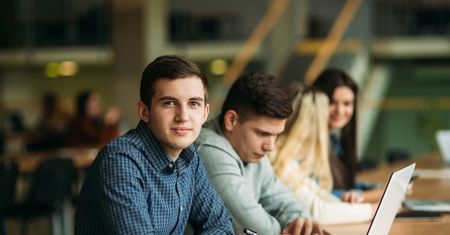 Cyfrowa edukacja w Polsce. Nowe możliwości z KPO