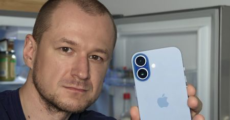 Włożyłem telefon do lodówki. Aż takich efektów się nie spodziewałem