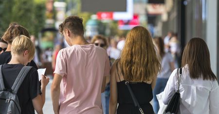 "Zetki" żyją chwilą i kupują. Potem mówią, że "po prostu nie spłacą"