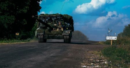 Problemy Rosjan w obwodzie kurskim. Tracą czołg za czołgiem
