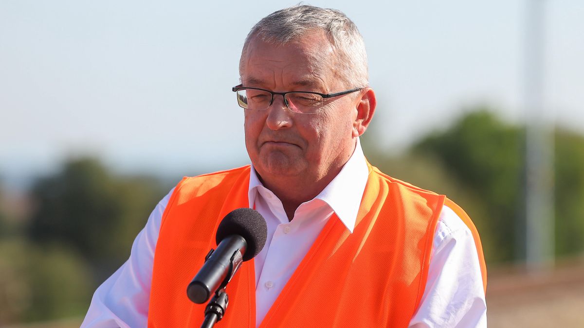 Andrzej AdamczykArt Servicebudowa, kolejowe, konferencja, minister, podpisanie, polityk, polityka, prasowa, przystanki, przystank�w, spotkanie, umowy