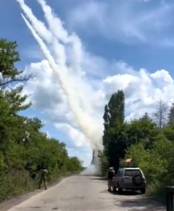 Długo czaili się w zaroślach. Potężny ostrzał z HIMARS-ów