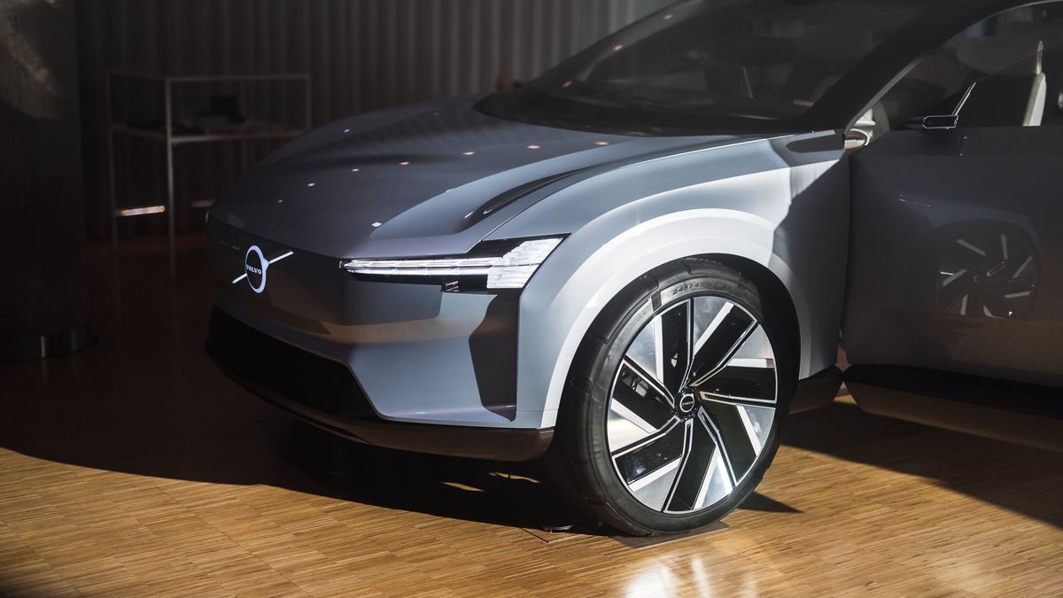 Volvo Recharge Concept