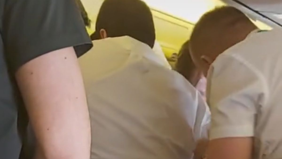 Pasażerowie postanowili wziąć sprawy w swoje ręce 