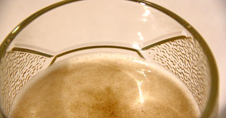 Bomba kaloryczna, która skraca życie. Polacy wciąż spożywają za dużo