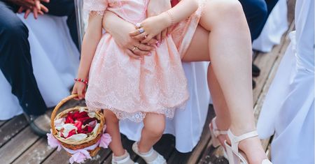 Włożyła mini na komunię syna. Takie słowa usłyszała od teściowej