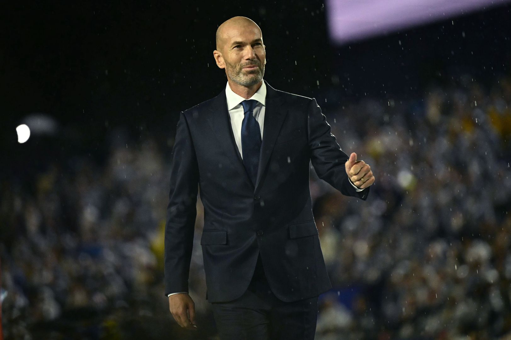 Koniec epoki blisko? Zinedine Zidane blisko posady selekcjonera