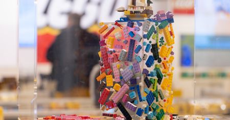 Plastikowe złoto. Ile można zarobić na klockach Lego?