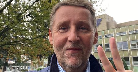 Marek Migalski zdradza, w jakim jest stanie. Polityk zmagał się z rakiem jelita