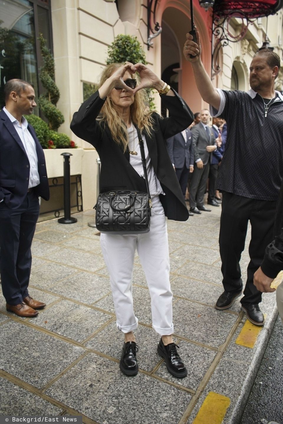 Celine Dion na ulicach Paryża