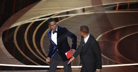 Wykorzystał skandal na gali Oscarów i złożył propozycję. Co na to Will Smith?