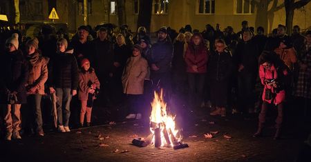 Ognisko Patriotyczne we Włocławku. Wspólne śpiewanie i pamięć o wybuchu II wojny światowej