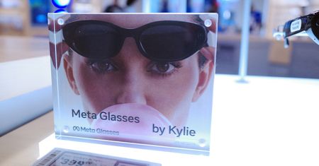 Niemcy badają okulary Mety. Mówią o ryzyku