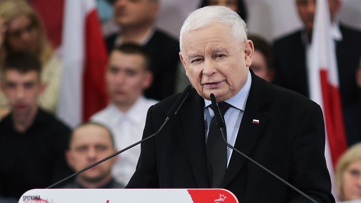 "Oszalały atak" na Orlen. Jarosław Kaczyński wystąpił przed sympatykami PiS w Płocku