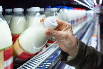 Dane są przerażające. Polacy nie wiedzą, czym są produkty bez laktozy