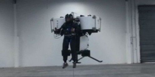 Martin Jetpack - odrzutowy plecak za $100 000 (wideo)