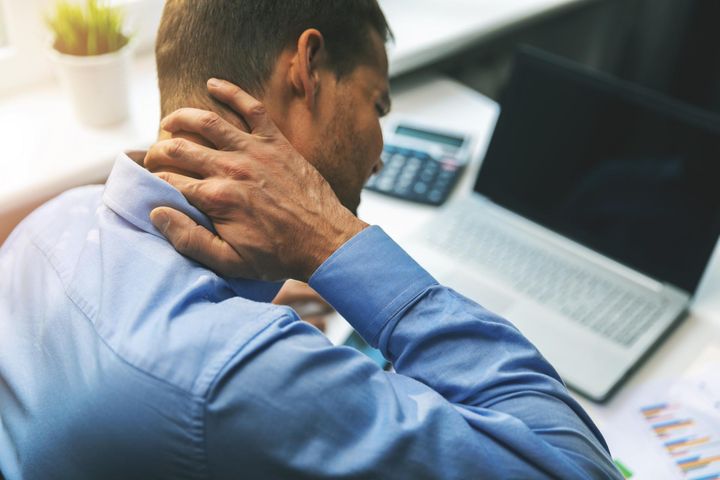 Zespół górnego otworu klatki piersiowej obejmuje objawy neurologiczne i naczyniowe, które pojawiają się w obrębie kończyn górnych