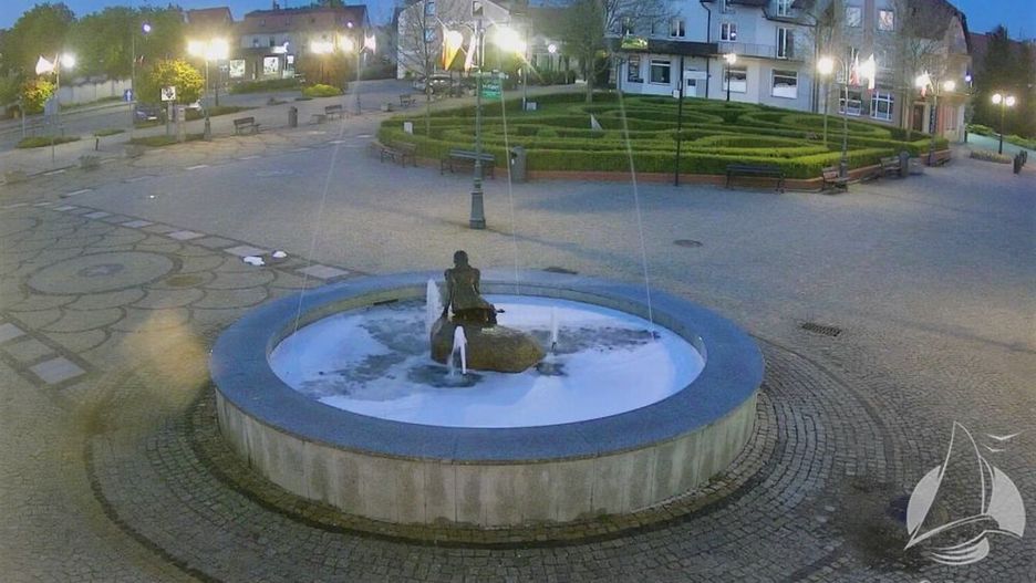 Żartowniś, który wlał szampon do fontanny, stanie przed sądem
