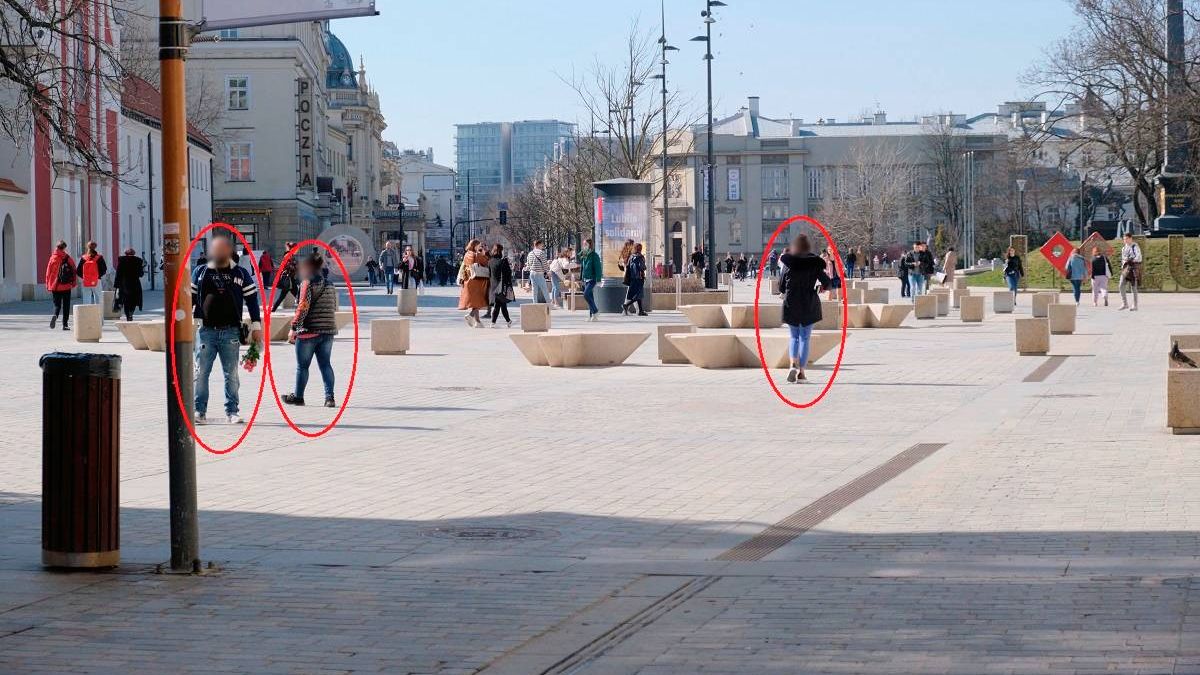 Naciągacze działający od kilku dnia na deptaku i Placu Litewskim w Lublinie