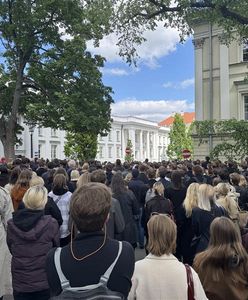 Tragedia na Uniwersytecie Warszawskim. Akademicka solidarność w obliczu dramatu