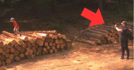 Bulwersujący widok. Tak reagował dorosły. "To nie plac zabaw"