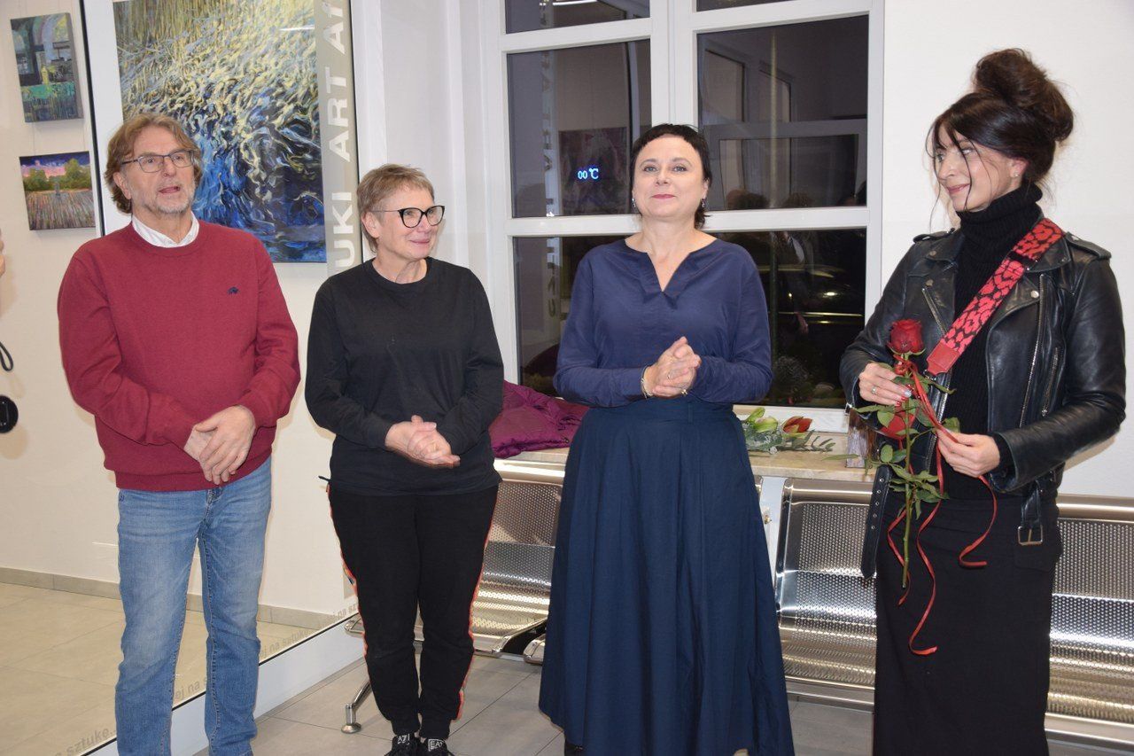 Galeria Sztuki powstała na kolejowym dworcu w Zduńskiej Woli. Odbył się pierwszy wernisaż