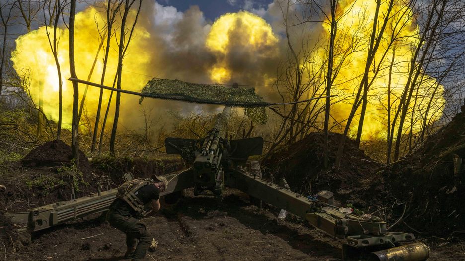 Clashes continue on Donetsk frontline
DONETSK OBLAST, UKRAINE - APRIL 24: Ukrainian soldiers fire artillery on Donetsk frontline as the Russia-Ukraine war continues in Donetsk Oblast, Ukraine on April 24, 2023. Muhammed Enes Yildirim / Anadolu Agency/ABACAPRESS.COM 
Dostawca: PAP/Abaca
AA/ABACA
2023, April, army, artillery, clash, Conflict, Donetsk frontline, fire, frontline, military, Russia-Ukraine war, soldier, Ukraine, Ukrainian army, Ukrainian soldier, war