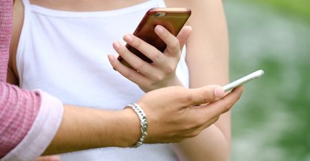 Kontrowersyjny trend na TikToku. Tak rodzice zachęcają dzieci do przemocy?